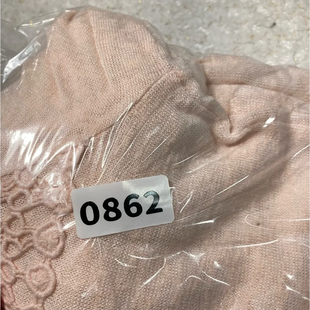 ✨ Cato Lightweight Tunic Blouse – Soft & Feminine ✨ - Picture 14 of 14